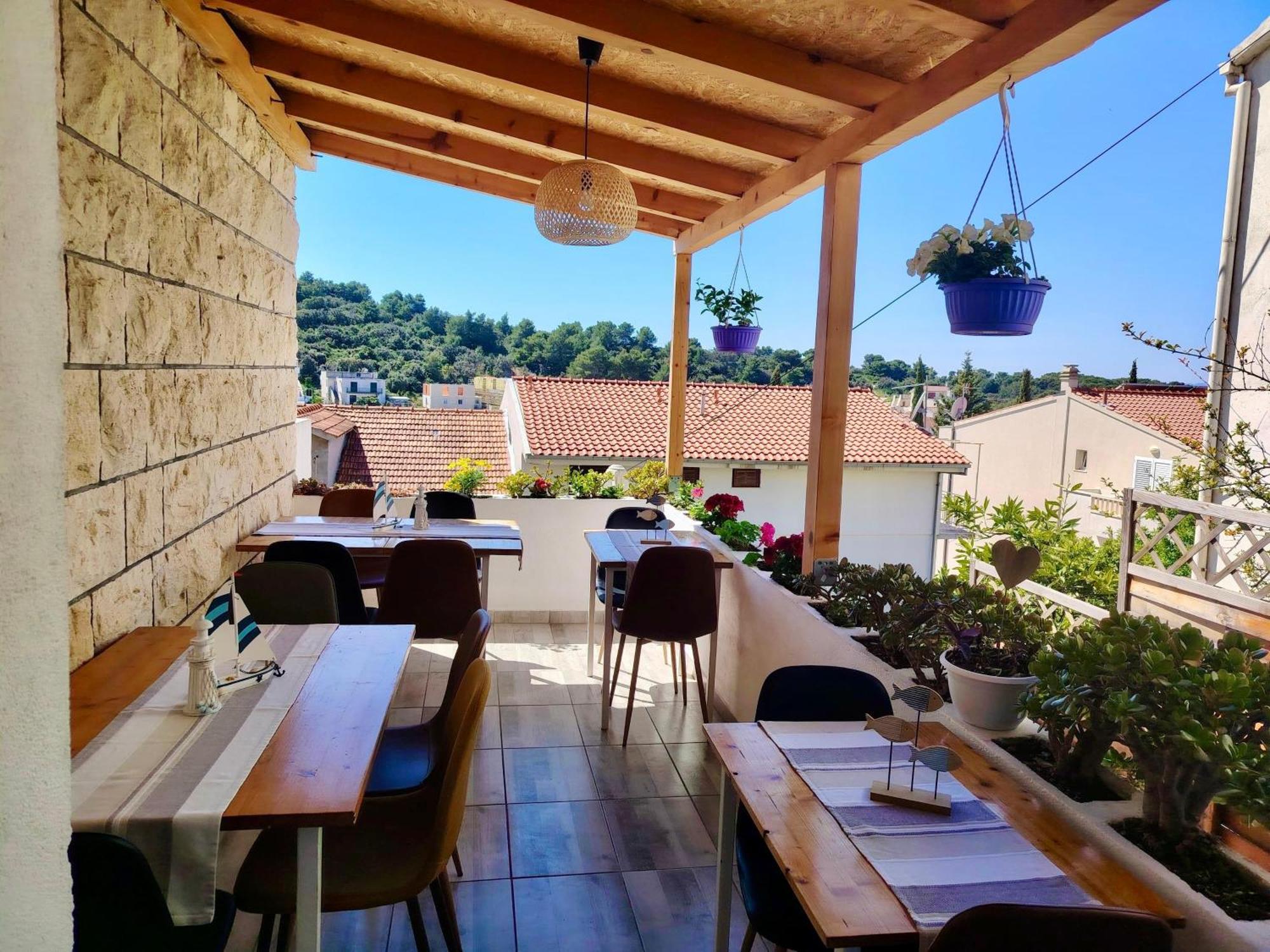 B&B Buzolic Đảo Hvar Ngoại thất bức ảnh